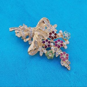 Vintage Gold Flower Bouquet Brooch